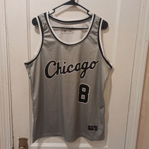 Chicago bulls basketball men's jersey. Size L